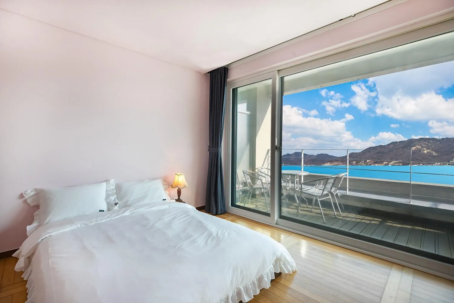 Ganghwa Cafe Pension Amote Incheon Guest house