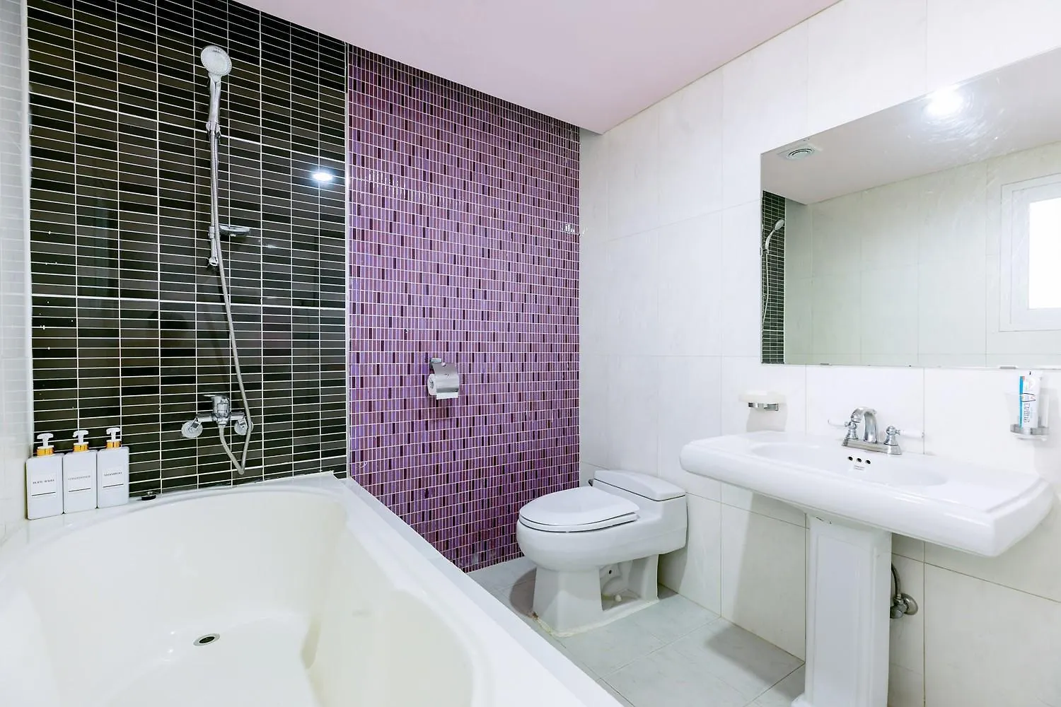 Ganghwa Cafe Pension Amote Incheon 4*,  South Korea